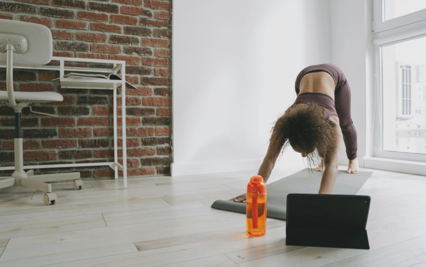 Atletas realizando ejercicios funcionales de alta intensidad en Horizoncrafts